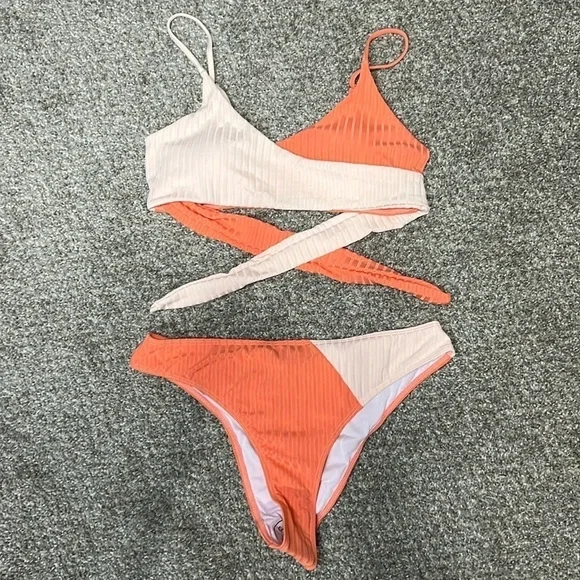 Shein Women's Swimsuits Cross Wrap Tie Back Bikini Top Color Block size Large - Picture 3 of 9